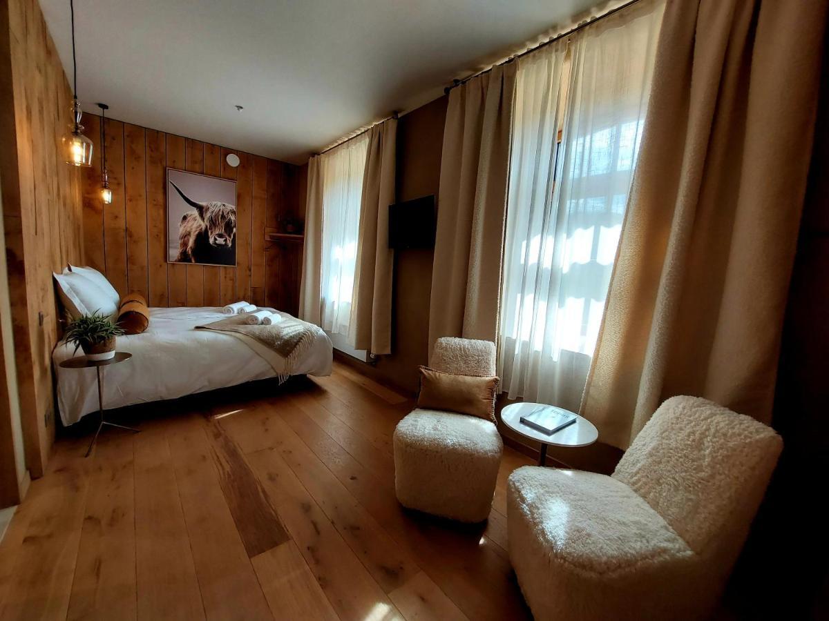 Les Suites De Petit Bomal Дюрбюи Экстерьер фото