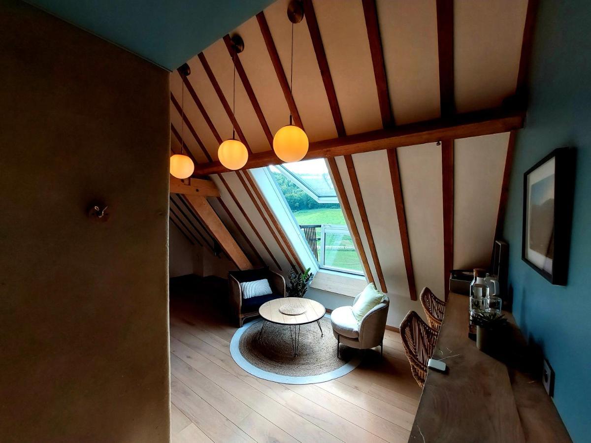 Les Suites De Petit Bomal Дюрбюи Экстерьер фото